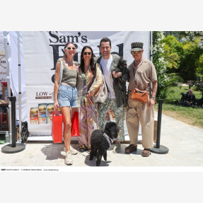 Εκδήλωση του “Cosmos Pet Supplies”, στα πλαίσια του “Woof Festival 2024”, στηρίζοντας το πολύτιμο έργο του οργανισμού “Χαμόγελο του Παιδιού”!