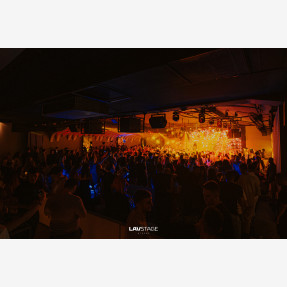 Sold out premiere weekend για την Καίτη Γαρμπή στο νέο live club «LAV STAGE ATHENS»!