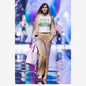 H “Juicy Couture” εντυπωσίασε στα φετινά “MADWALK” 2024!